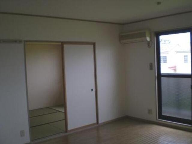 居室・リビング　カーサ・コンフォール　ＬＤＫ