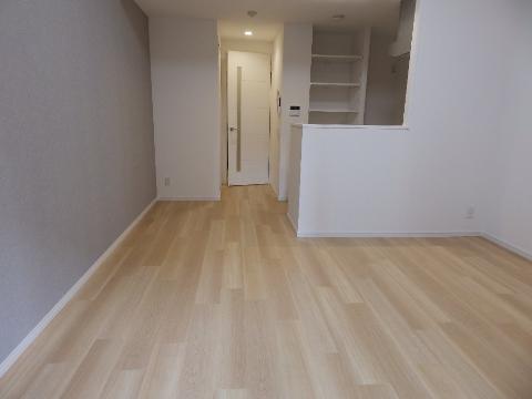 居室・リビング　室内