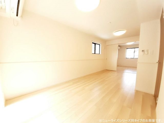 居室・リビング　※同タイプのお部屋の画像になります。