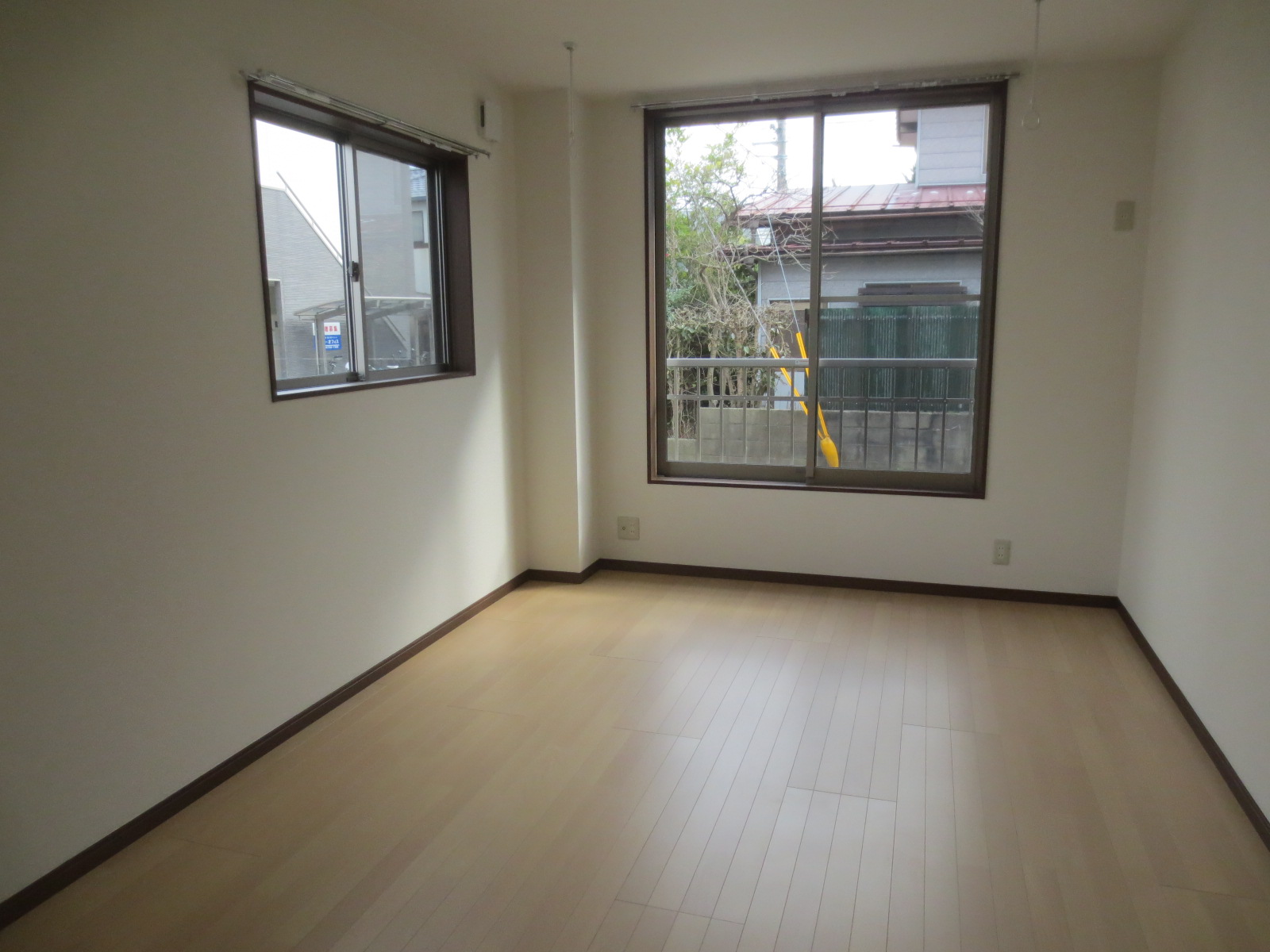 居室・リビング　一人暮らしにちょうどいい広さ！