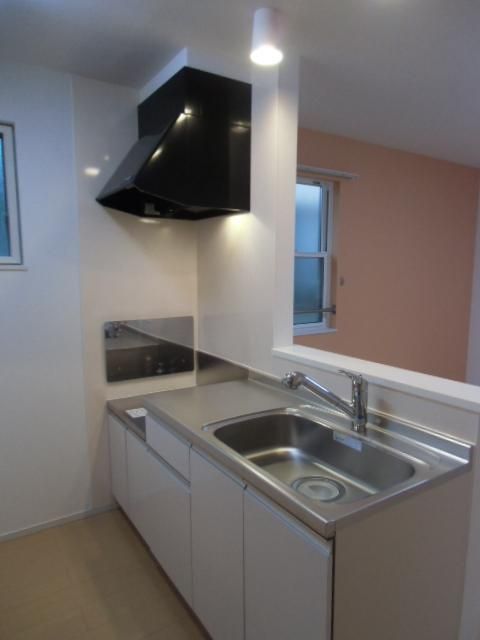 キッチン　★築浅　更新料不要★