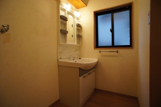 洗面設備　洗髪洗面化粧台