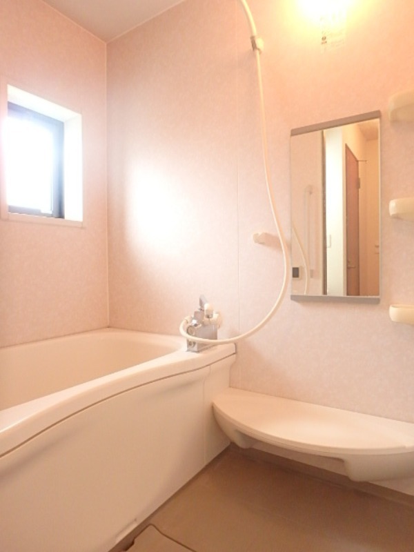 バス・シャワールーム　図面と現状に相違がある場合には現状を優先