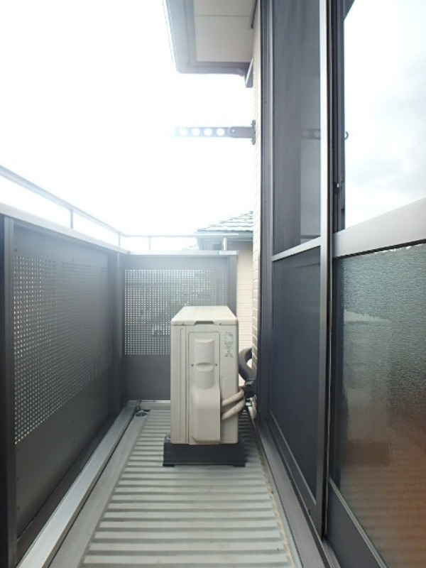 バルコニー　図面と現状に相違がある場合には現状を優先