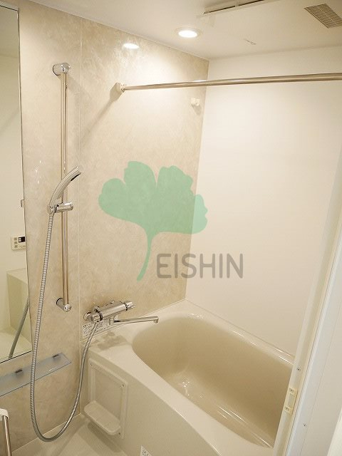 バス・シャワールーム　清潔感のある浴室です！