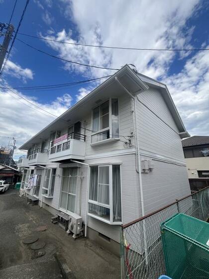 建物外観　出窓ついてます！