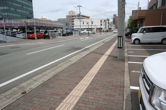 その他　前面道路（その他）まで0m