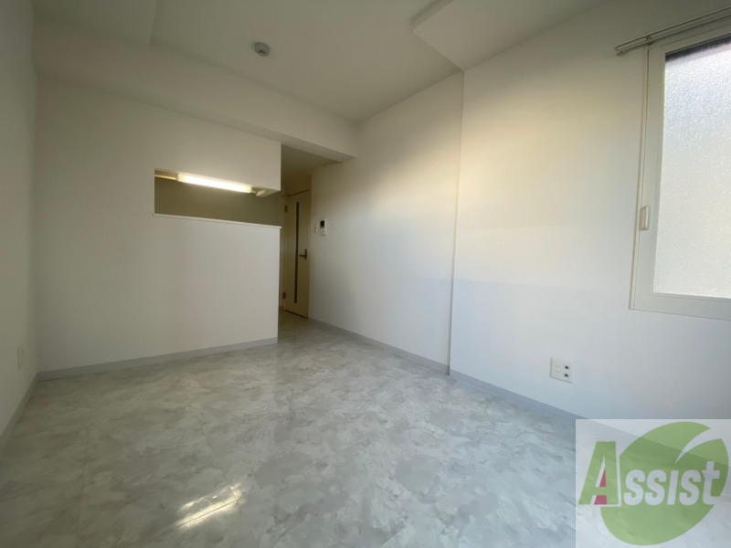 居室・リビング　広くてキレイなお部屋が広がっていて、充実した生活が送れそう。