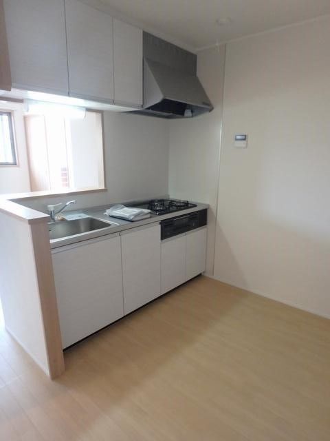 キッチン　反転間取参考写真