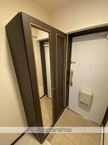 ＪＲ日豊本線 隼人駅 徒歩40分 3階建 築14年の玄関写真