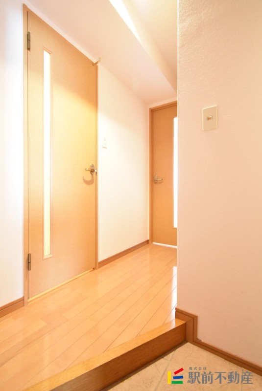 玄関　※同タイプ別部屋