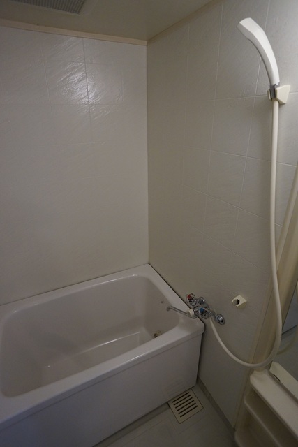 バス・シャワールーム　※別部屋参考写真