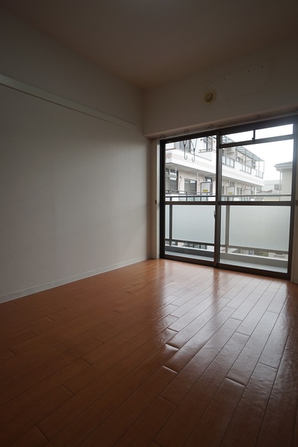 居室・リビング　※別部屋参考写真