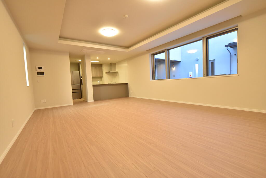 居室・リビング　内観1