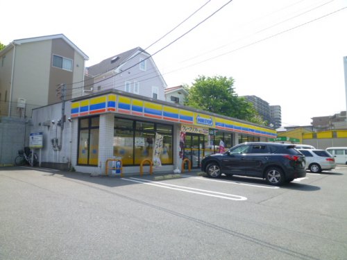 コンビニ　ミニストップ　　多摩永山店（コンビニ）まで297m
