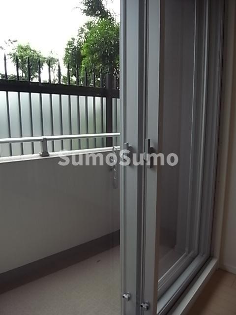 バルコニー　陽当たり良好なバルコニーです