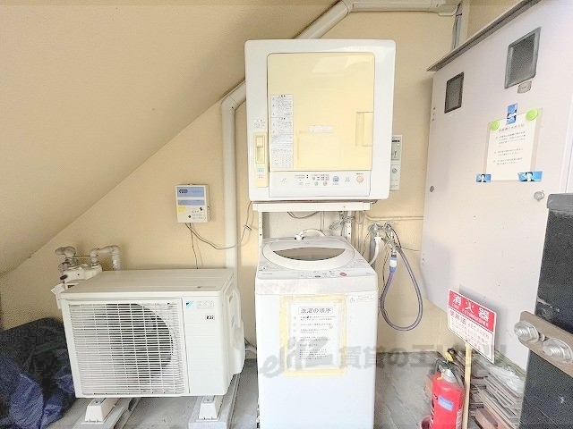 その他部屋・スペース　共同洗濯機