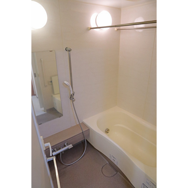 バス・シャワールーム　バス