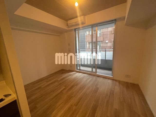 居室・リビング　別号室の参考写真