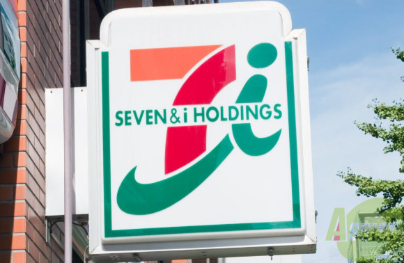 コンビニ　セブンイレブンハートインJR垂水駅西口店（コンビニ）まで558m