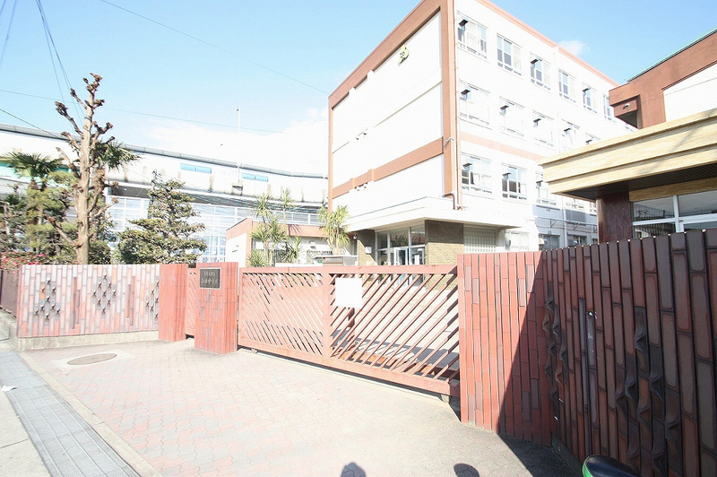 中学校　山田中学校（中学校）まで908m