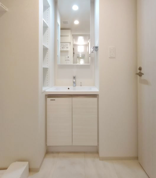 洗面設備　★収納付き、独立洗面台★