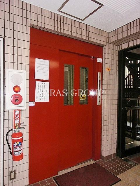 その他　エレベーター付き