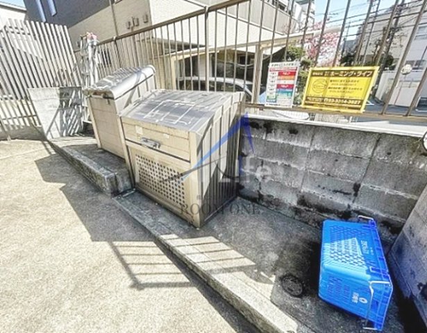 その他共有部分　敷地内ゴミ置き場です。