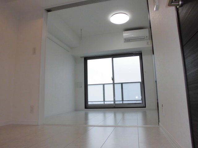 居室・リビング　※同物件別号室（イメージ）