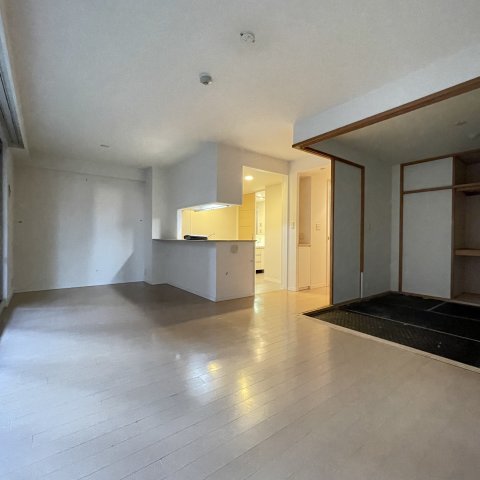 居室・リビング　同仕様タイプです