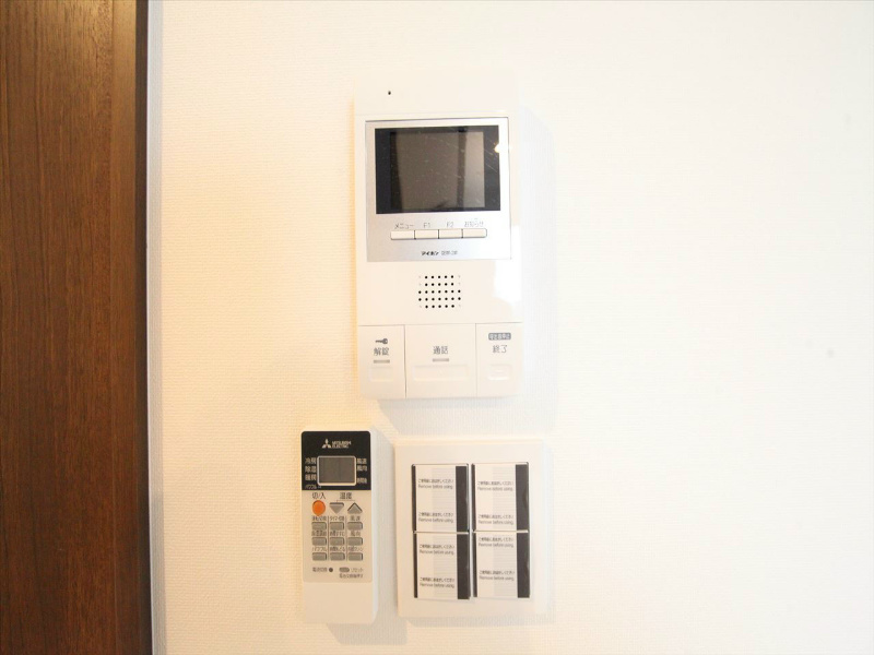 セキュリティ　TVモニター付インターホン