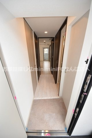 玄関　収納もある玄関です