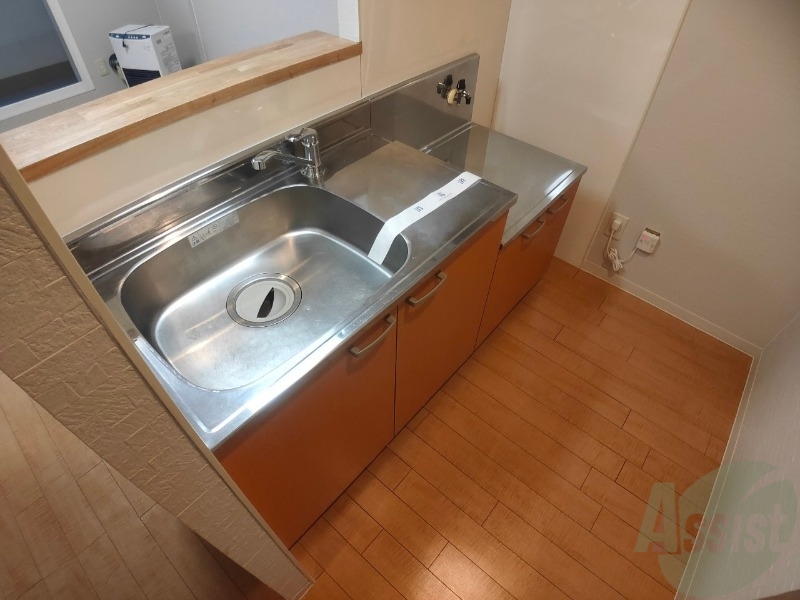 キッチン　ガスキッチンです。２口コンロが設置できます。