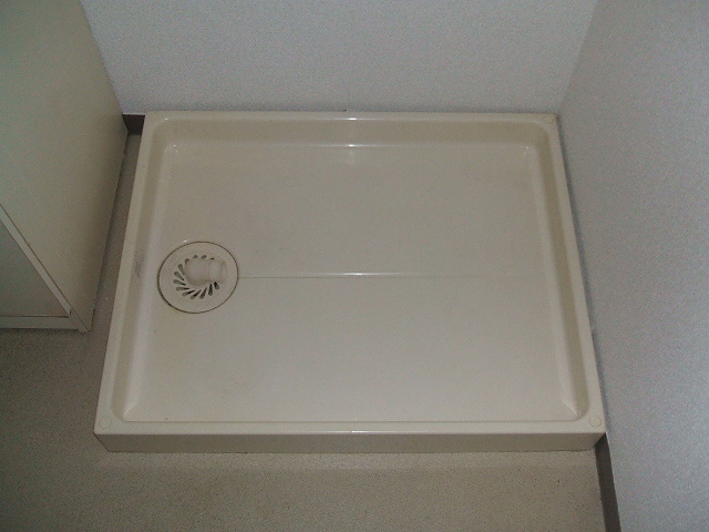 洗面設備　脱衣スペースもあります