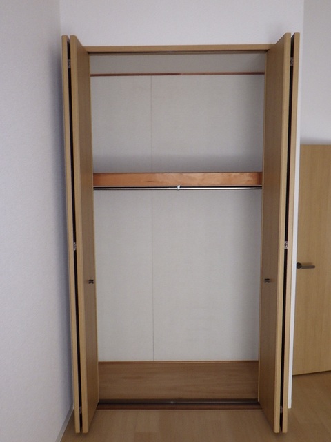 収納　洋室の物入
