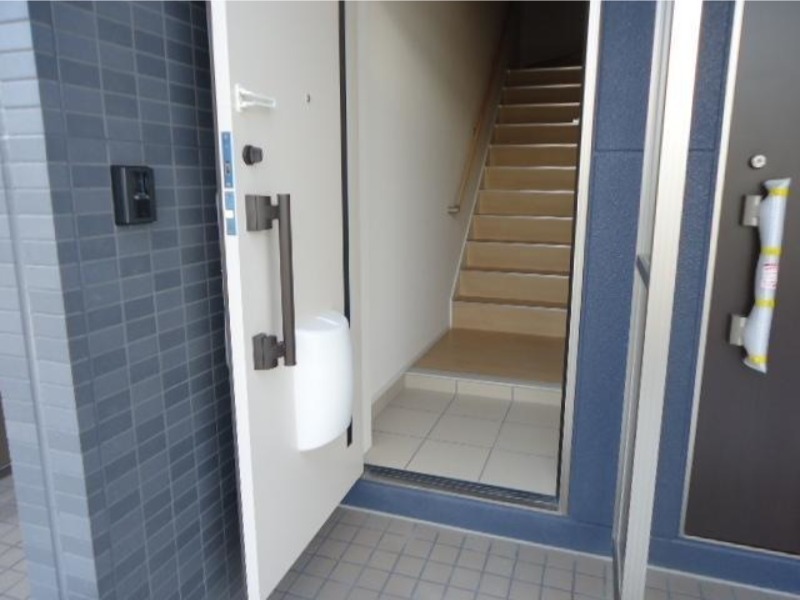 玄関　図面と現状に相違がある場合には現状を優先