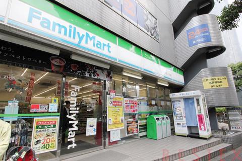 コンビニ　ファミリーマート早稲田鶴巻町店（コンビニ）まで436m