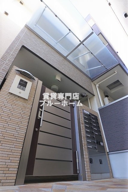 建物外観　木造3階建ての物件！