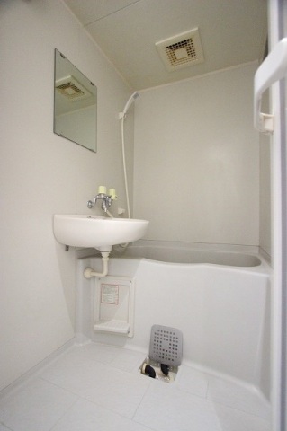 バス・シャワールーム　別号室の写真です