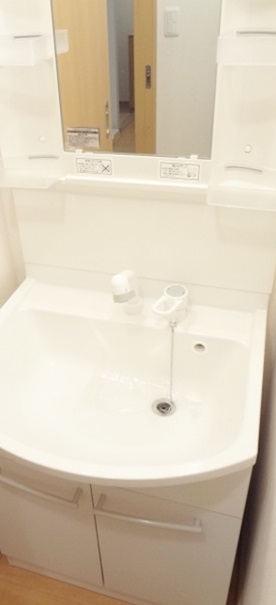 洗面設備　同仕様