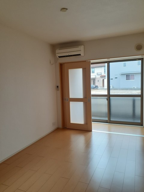 居室・リビング　１０．１帖のリビング♪