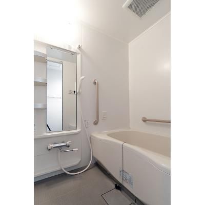 バス・シャワールーム　お風呂で日々の疲れを落としましょう☆