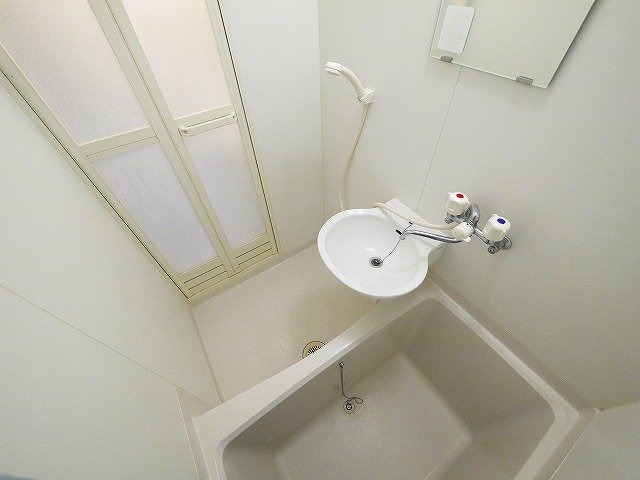 バス・シャワールーム　日々の暮らしに欠かせないお風呂です