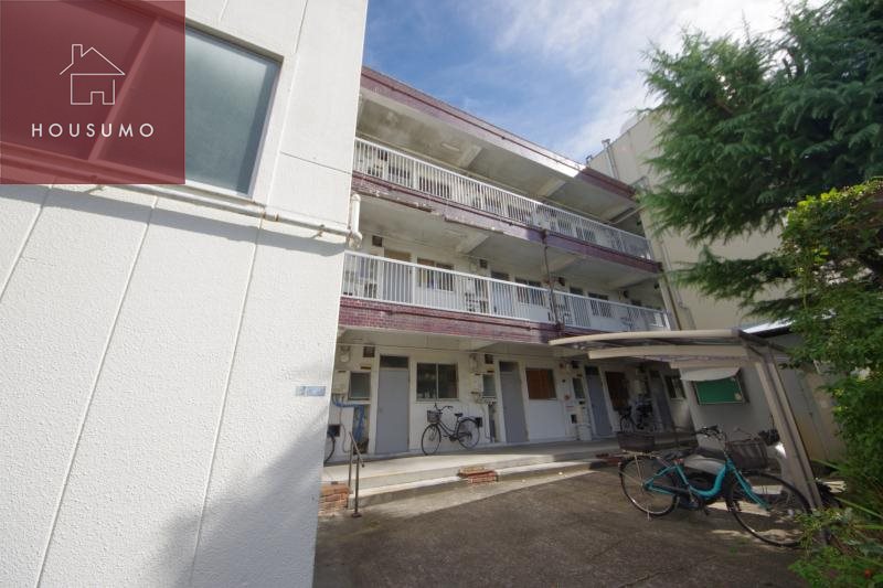 エントランス　清潔なエントランスです