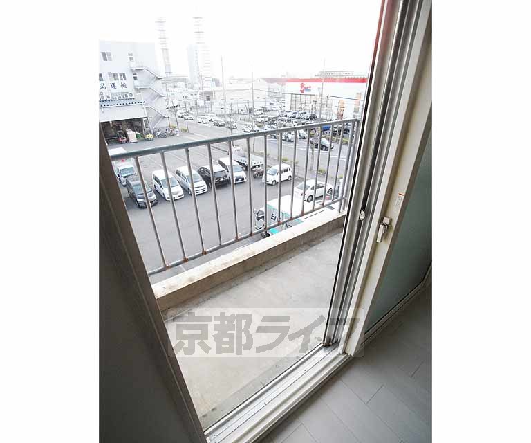 バルコニー　全改装ですべて新品の１ＬＤＫです