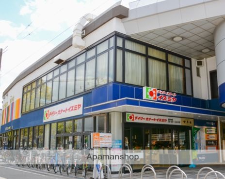 スーパー　イズミヤ（スーパー）まで212m