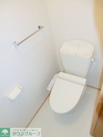 トイレ　ウォッシュレットつきのトイレ