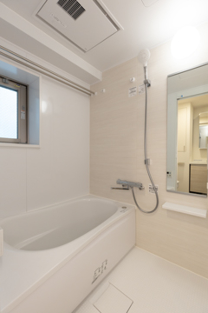 バス・シャワールーム　※写真は同タイプ住戸です。