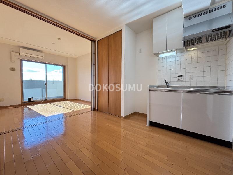 居室・リビング　無駄のない美しさと、暮らしやすさを追求したこだわりの住空間。