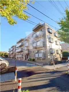 建物外観　落ち着いた雰囲気の外観です